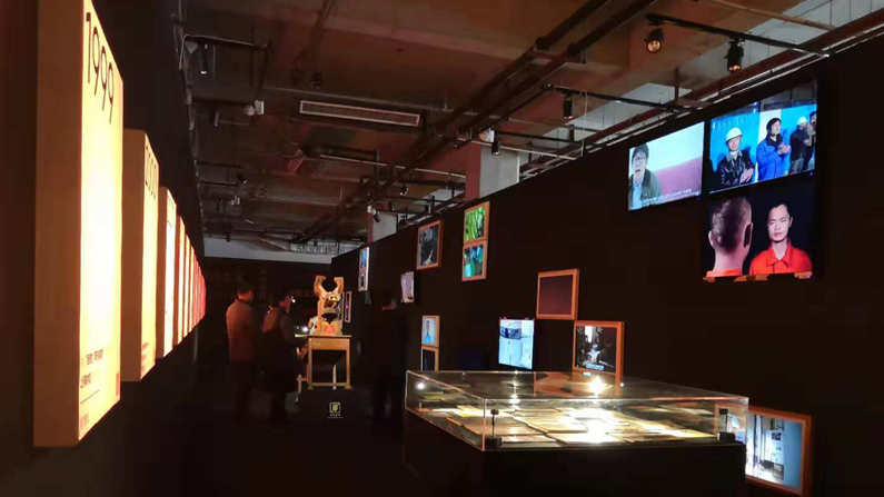 北京798当代艺术展走进新金宝官方网站入口新区 展示文艺成就