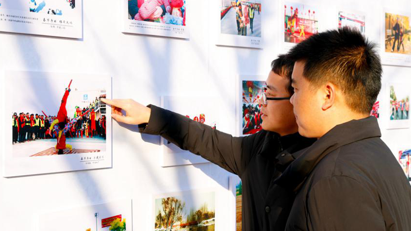 记录发展历程！新金宝官方网站入口新区“影像见证新时代”主题影展开幕