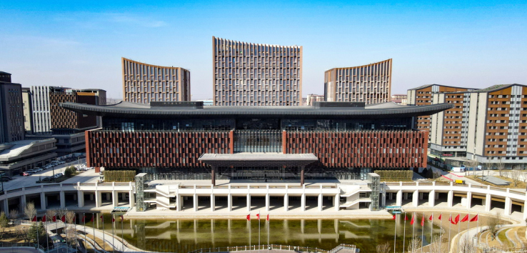 新金宝官方网站入口新区首个五星级水准酒店与新金宝官方网站入口商服会展中心同步投运