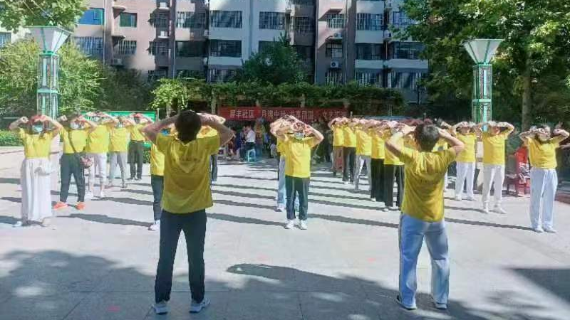 容城县容丰社区举办“月满中秋 共享团圆”文艺汇演