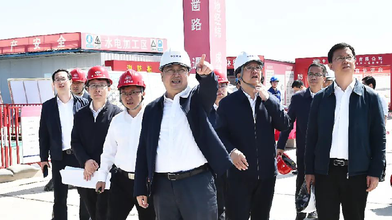 张国华在容西片区、昝岗片区调研重点项目建设参加“大走访——问题解决月”活动
